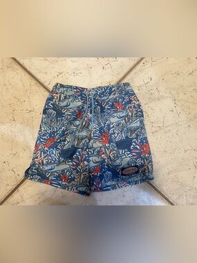 Boys Vineyard Vines swim trunks - size 5